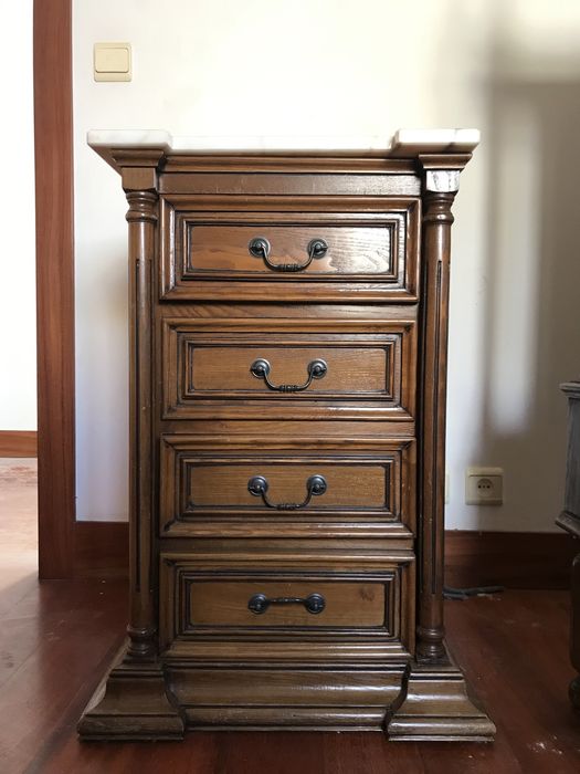 Mesa de cabeceira