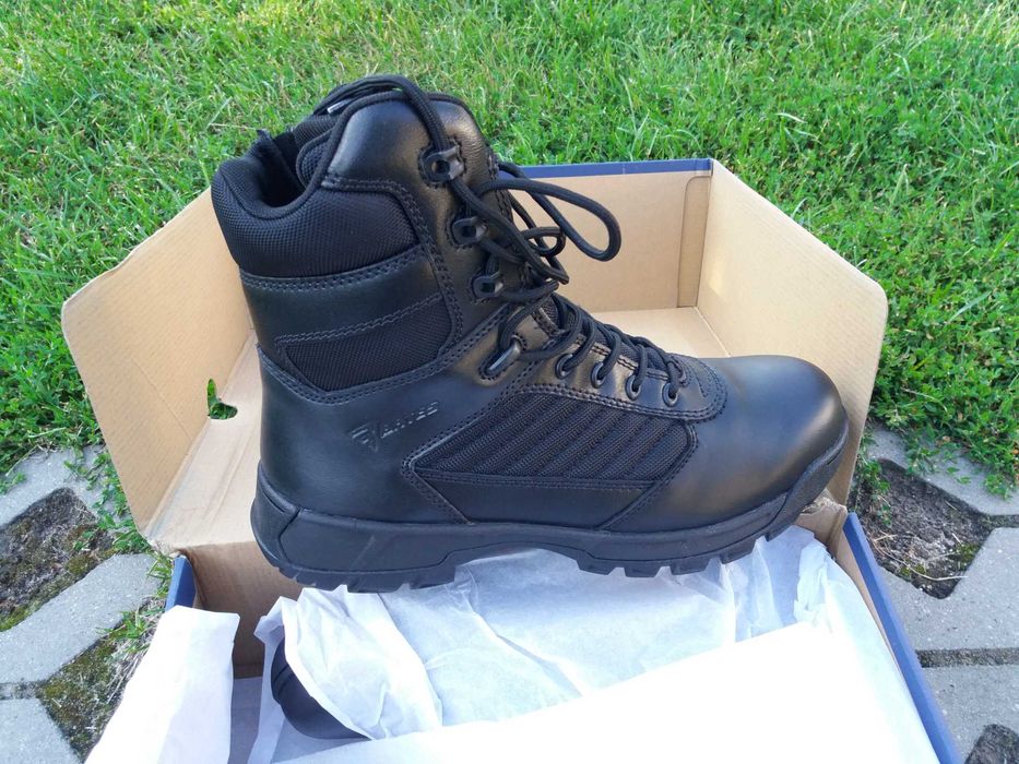 Buty taktyczne Bates.