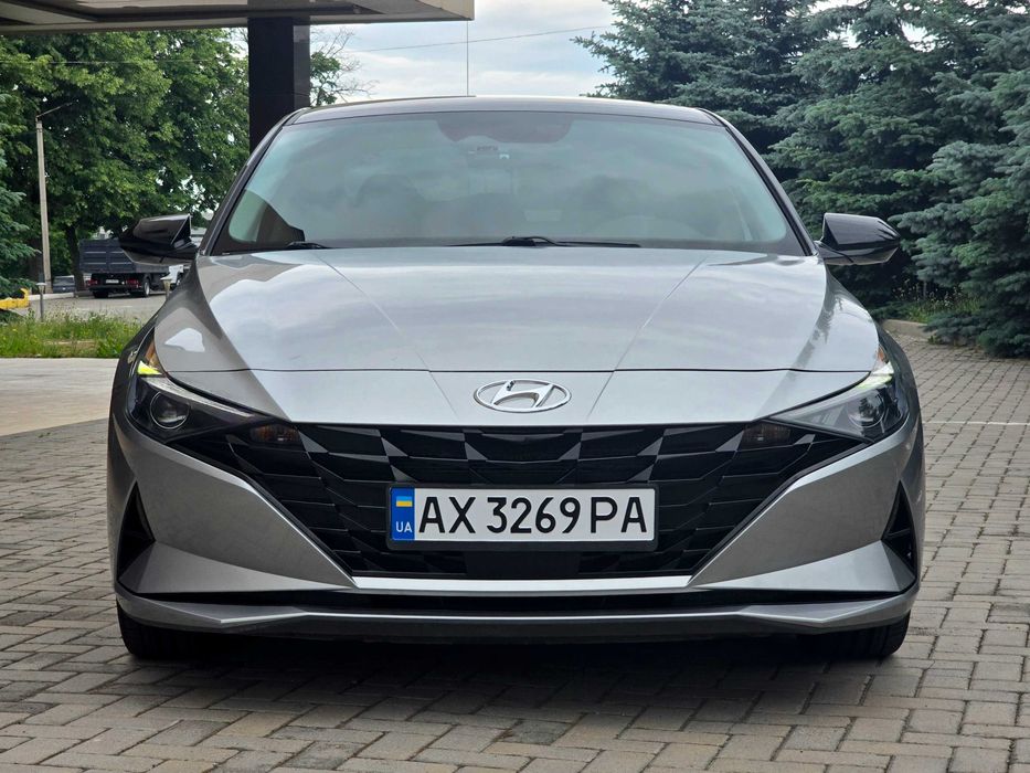 Hyundai Elantra 2020г.в. 2.0 автомат, бензин