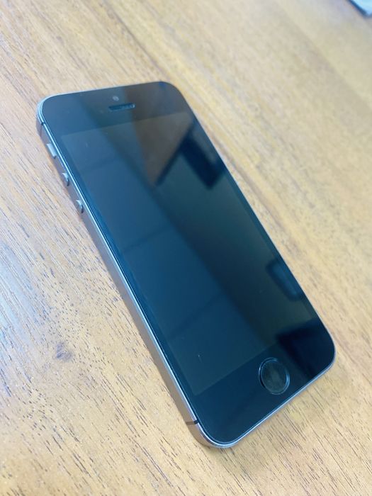 Продам iPhone 5s