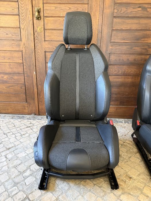 Bancos Peugeot 508 R8