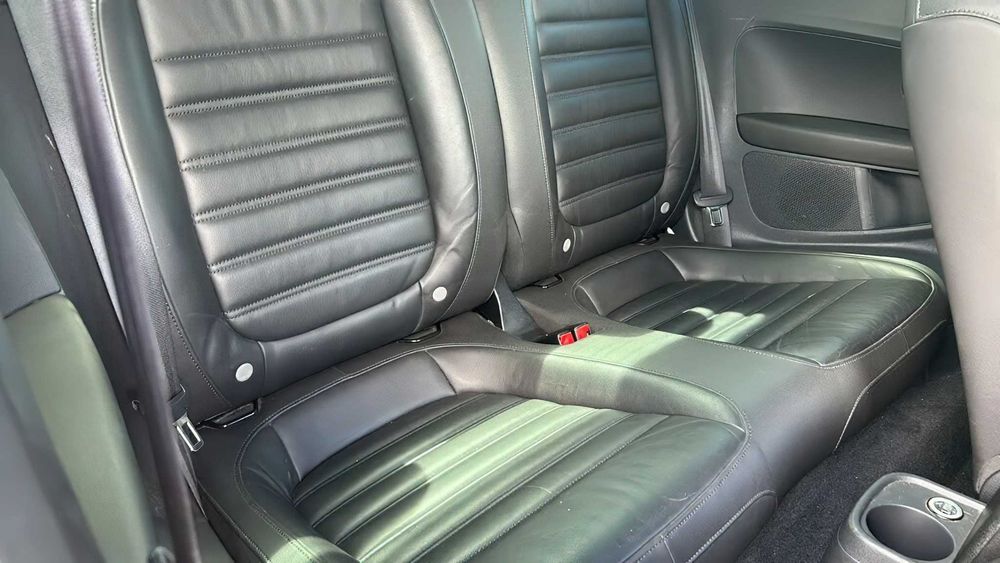 Volkswagen Beetle      2014