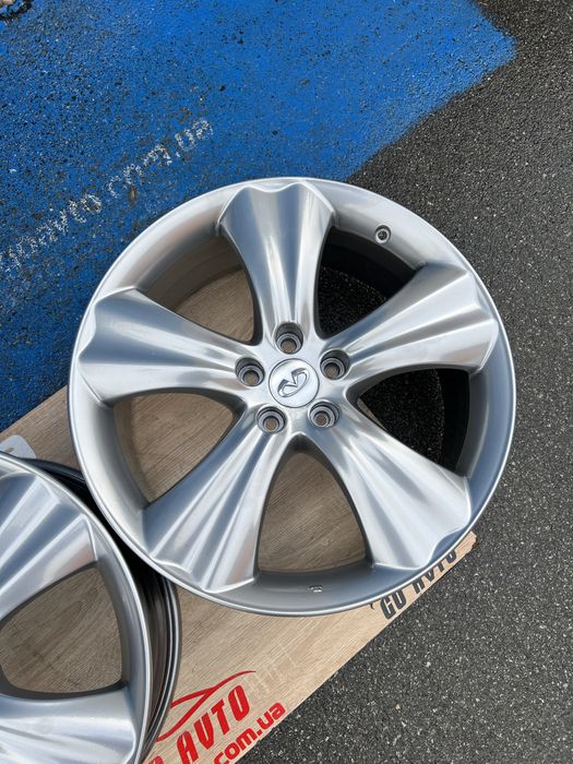 Goauto диски Infiniti 5/114.3 r20 et50 8j dia66.1 як нові
