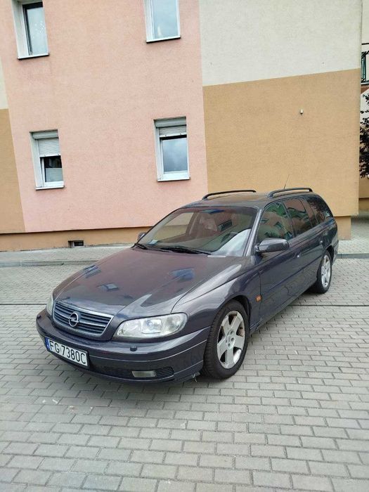 Opel Omega