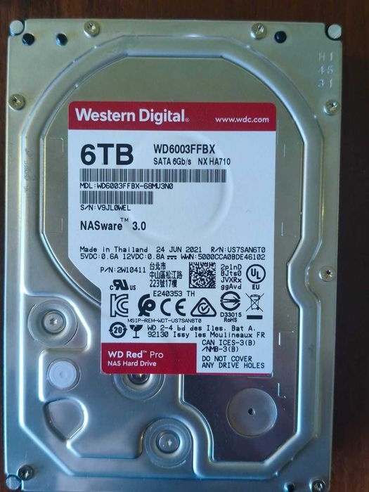 Жорсткий диск WD Red 6 TB — під ремонт.