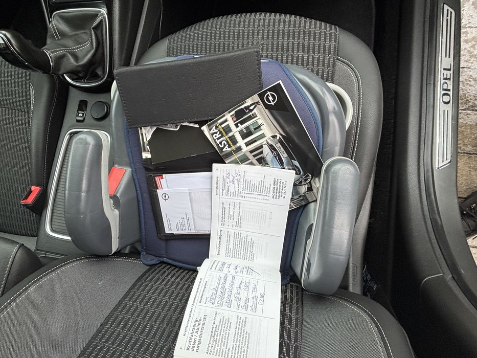 Opel Astra  design&tech