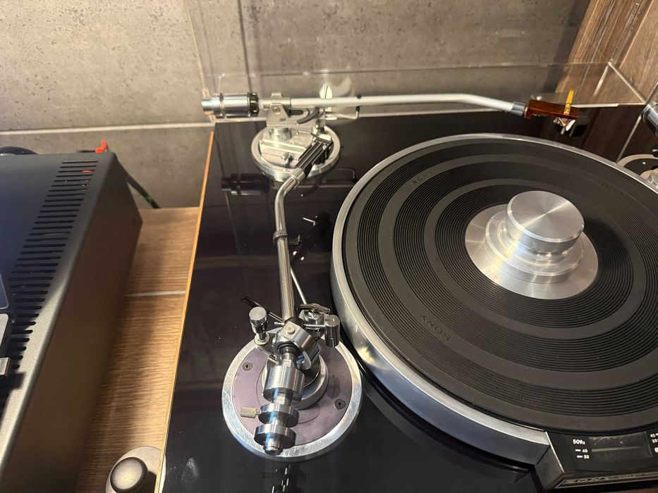 Gramofon wieloramienny