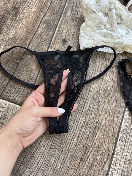 Трусики бюстгальтери комплект