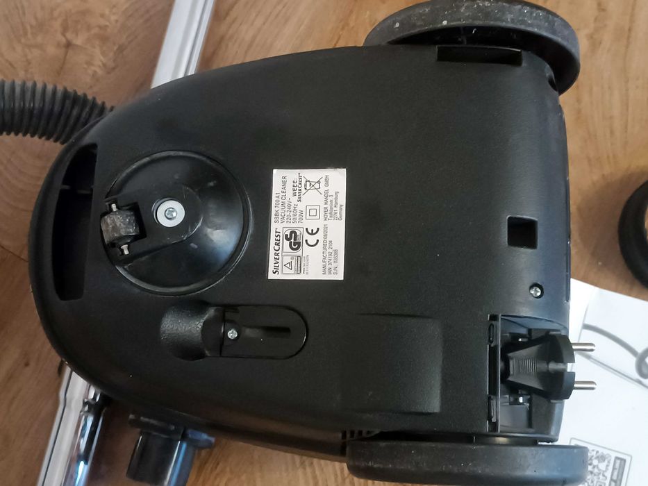 Odkurzacz workowy SilverCrest SBBK 700 A1, 700W, biały