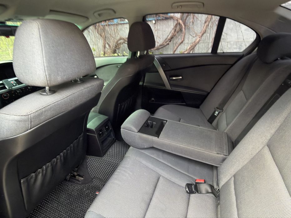 Продам BMW E60 БМВ Е60 2.5 бенз (не е39, е46, е65, е90)