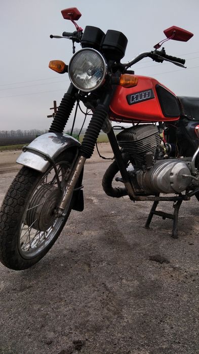 Продам мотоцикл іж плонєта 5 з мотоциклом іде ще один двигун