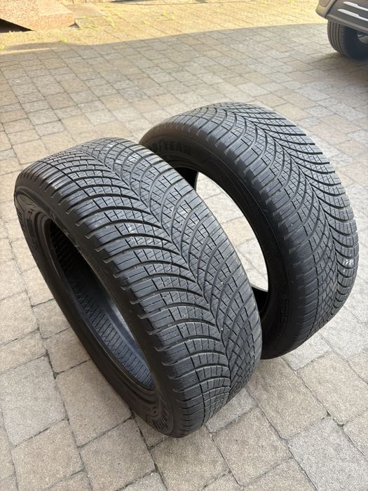 Good Year 215/55R17