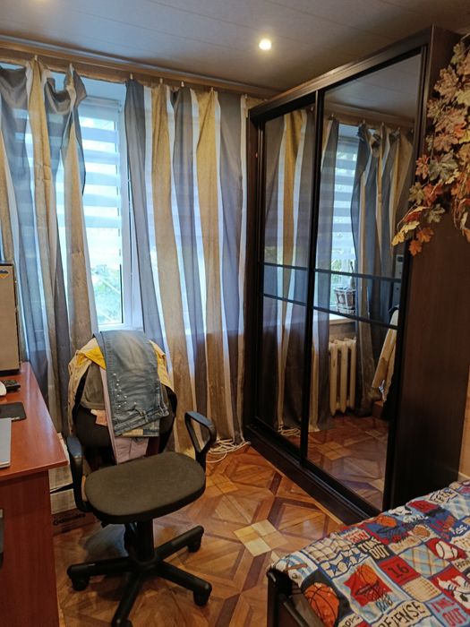 3 ну Червоний Камінь 60м2