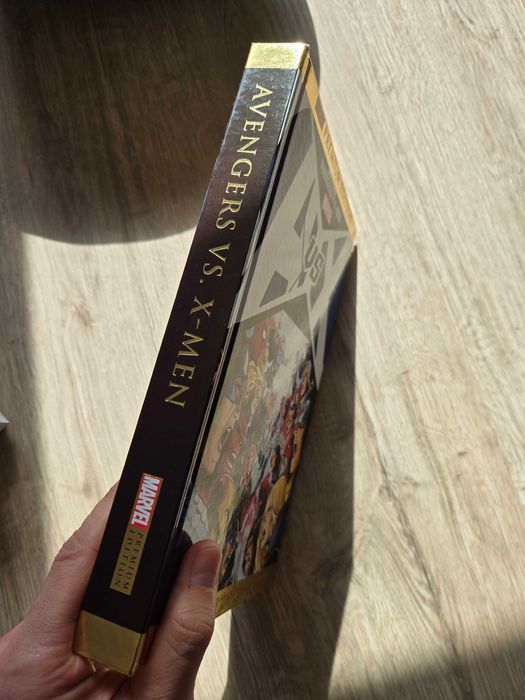 AVX - Avengers vs X-men (Hardcover)