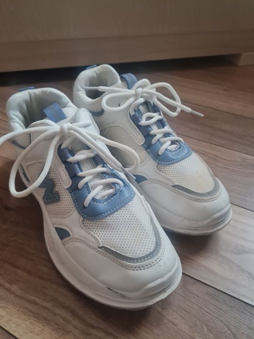 Кросівки  25см по устільці
