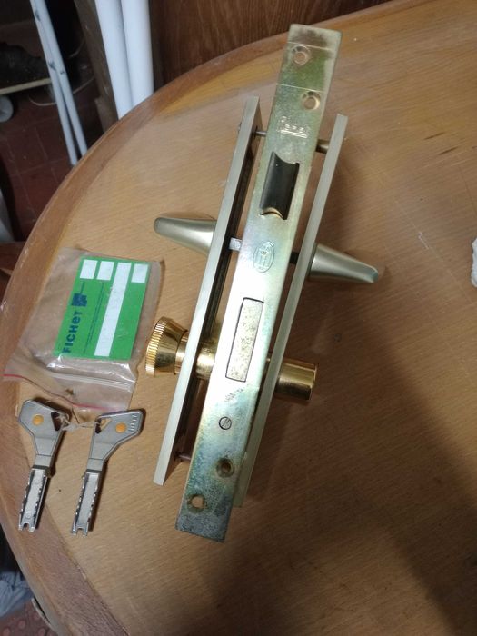 Fechadura de segurança FICHET