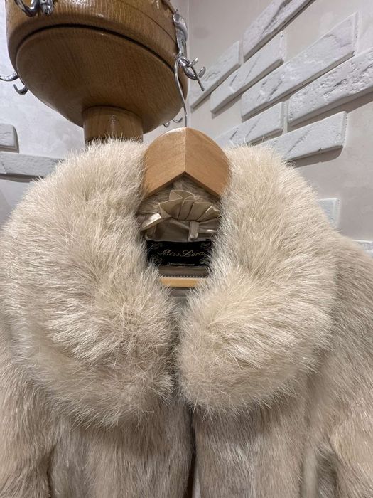 Шуби з натурального хутра норкові