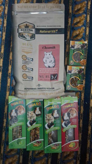 Chomik - karma, kolby, trociny