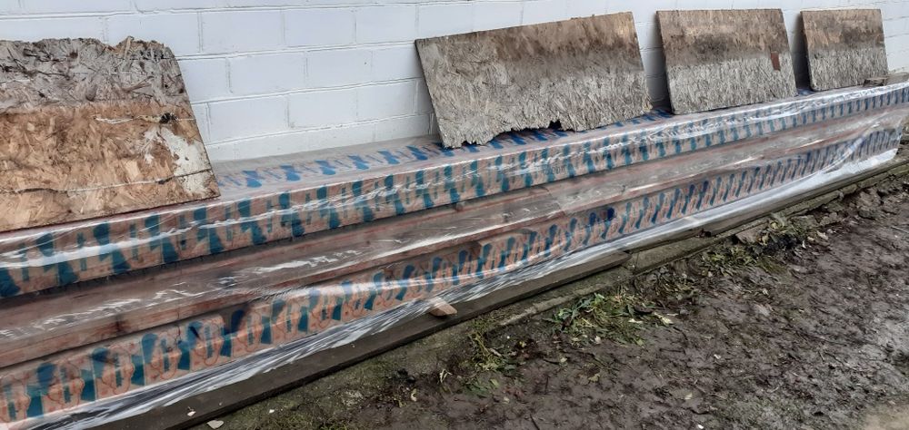 Балки, брус , дошка для будівництва