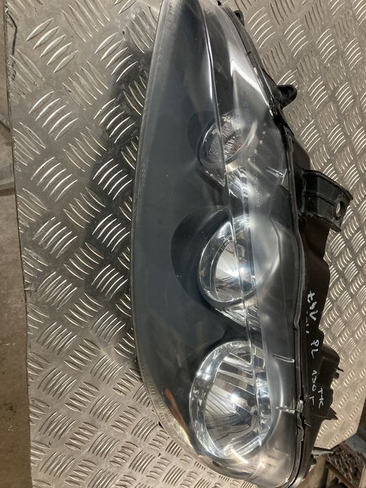 Części Alfa Romeo 147 lampa przednia lewa Tyc