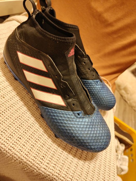 Adidas buty do gry w piłkę 41