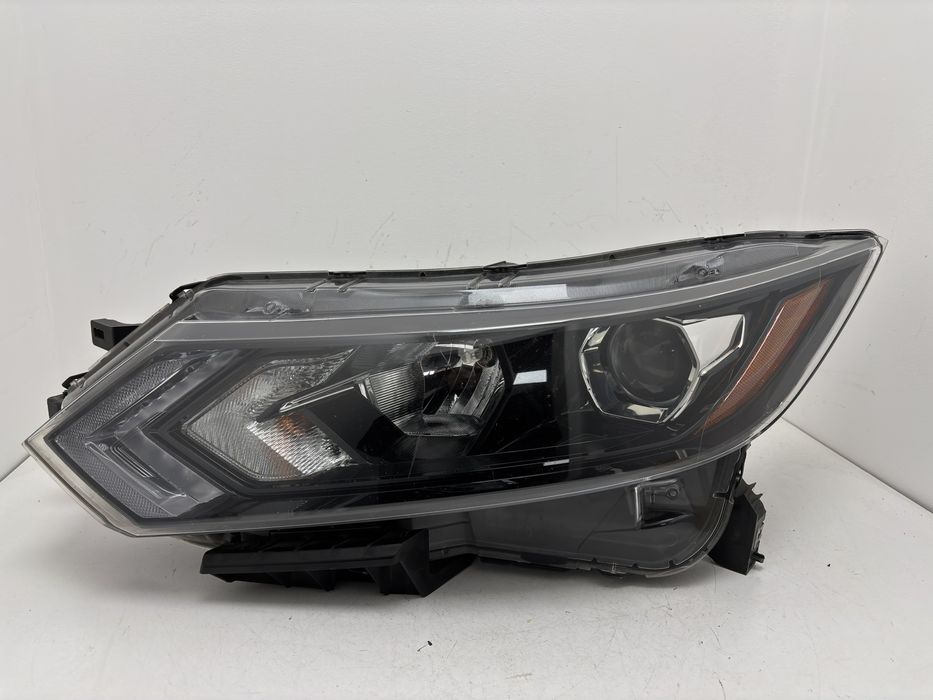 Фара ліва Nissan Rogue Sport 2020-2022 USA