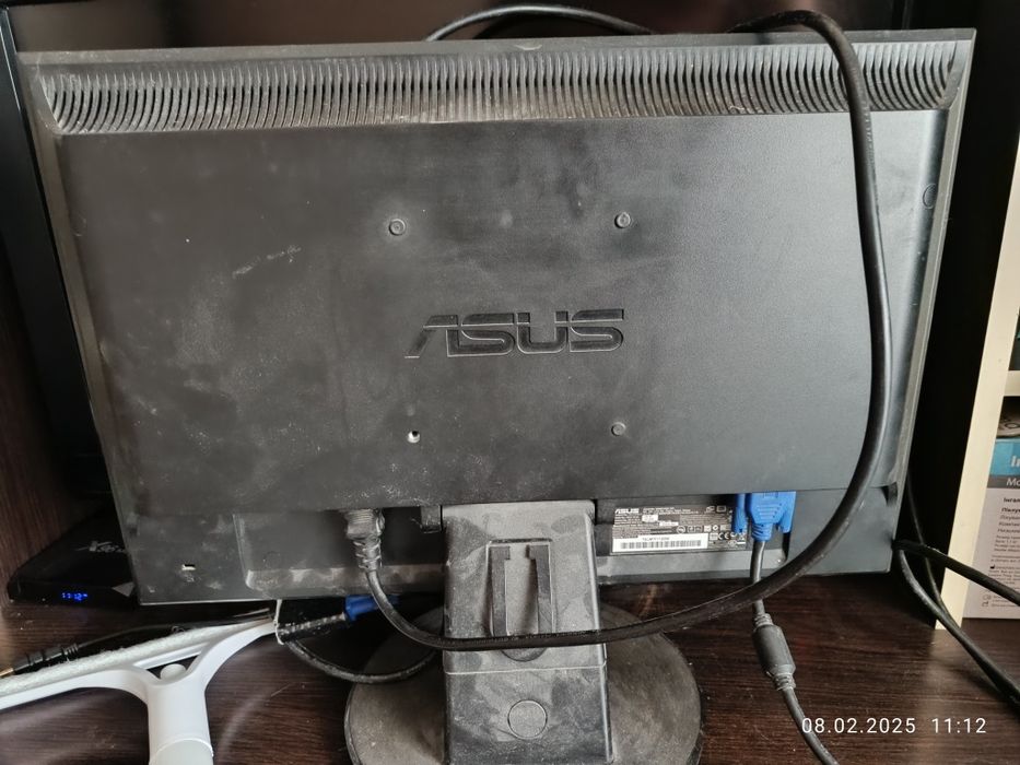 Монітор Asus 20 дюймів