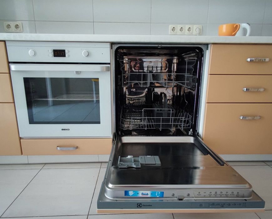 Продаж вул. Дениса Рачiнського,25А. 15 хв Метро