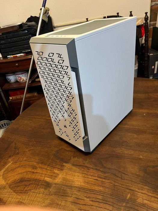 Caixa Corsair iCUE 220T RGB Airflow ATX Branca