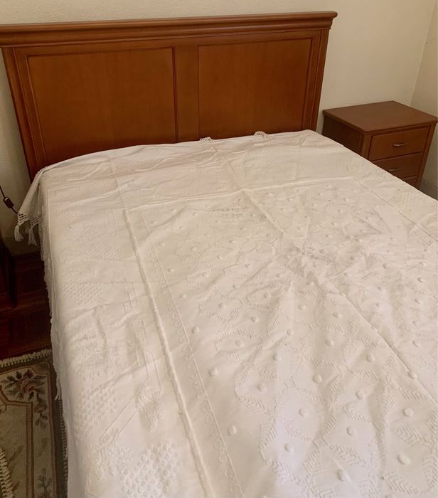 Conjunto de quarto de casal em cerejeira