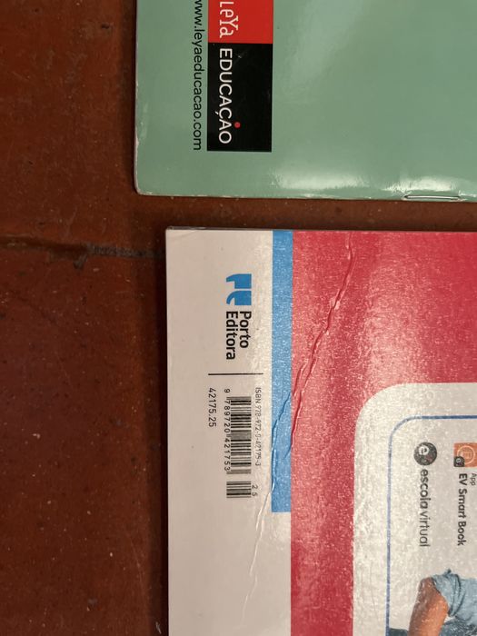 Cadernos actividades 12 ano