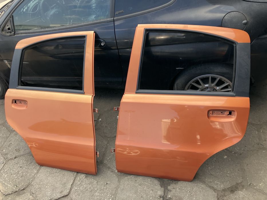 Fiat Panda - drzwi tył lewe prawe