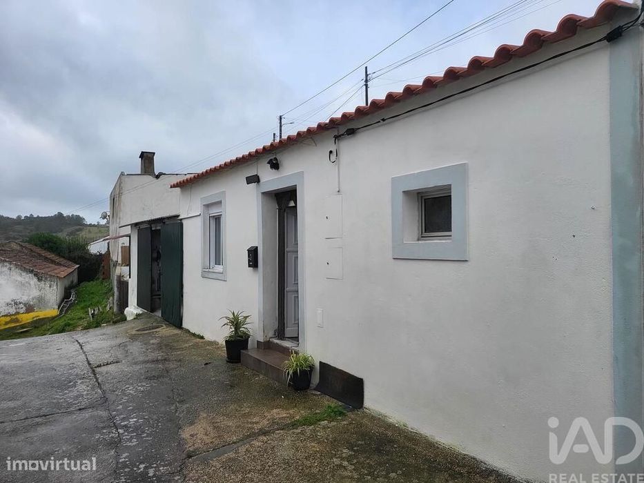 Casa / Villa T2 em Santa Maria, São Pedro e Matacães de 77 m2