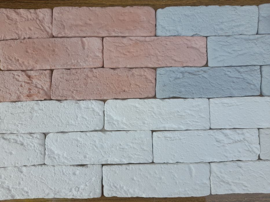 Гіпсовий камінь та декоративна плитка