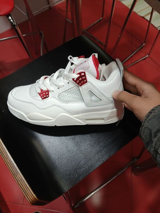 Air jordan 4 retro Red metalic numero 42