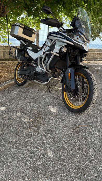 CFMOTO 800MT Explorer | 18.900 km | 3 Malas Shad Terra