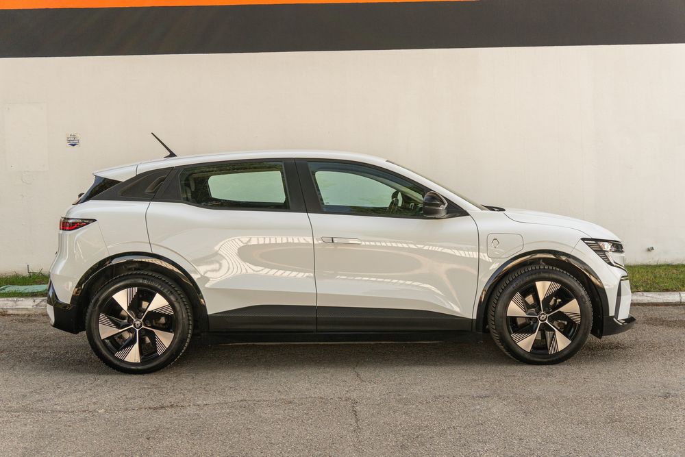 Renault Mégane E-Tech Equilibre EV40 Boost Charge  (Financiamento)