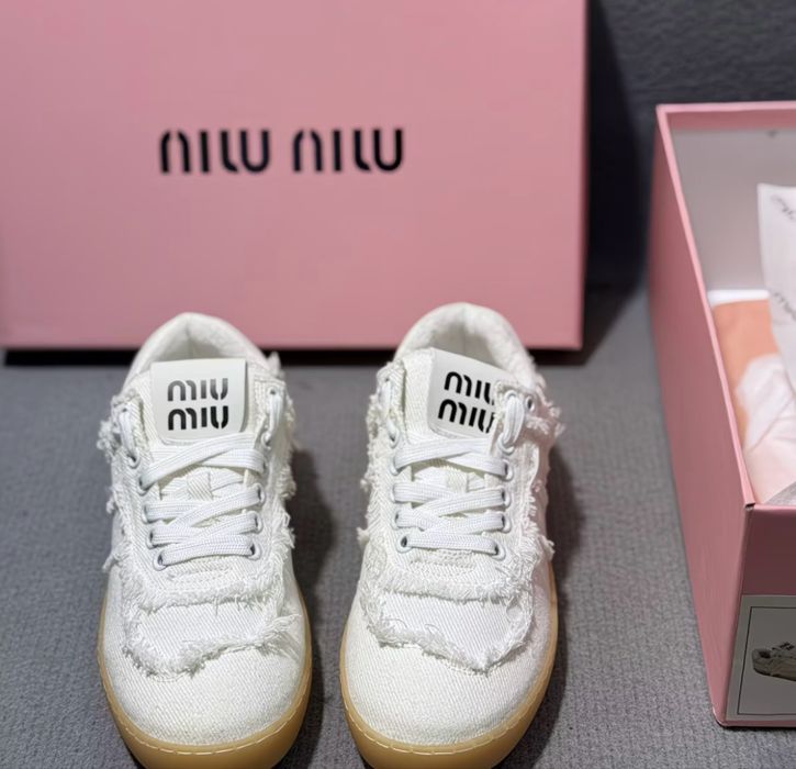 кросівки miu miu 35-40