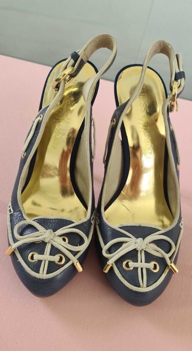 Szpilki GUESS by Marciano