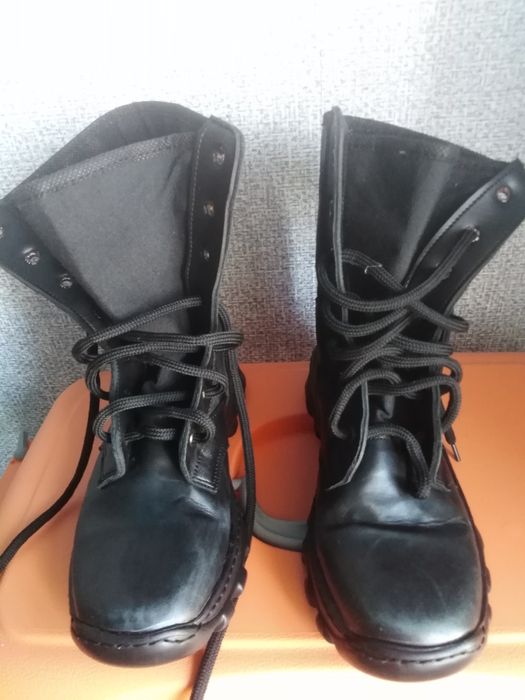 Берци б/у кожані