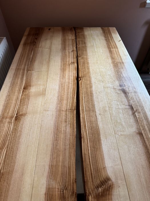 Унікальний компютерний стіл з епоксидною заливкою Ясень