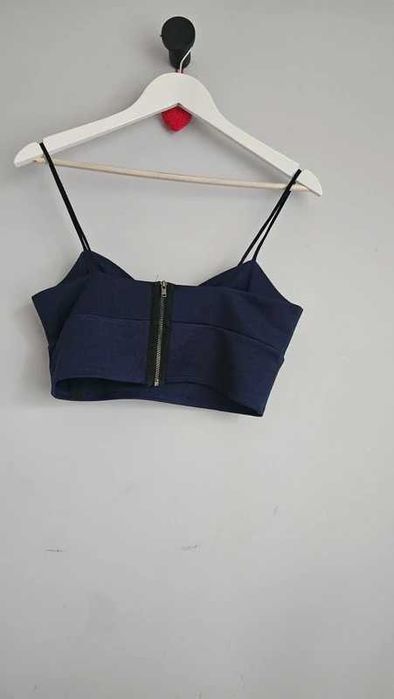 Granatowy crop top