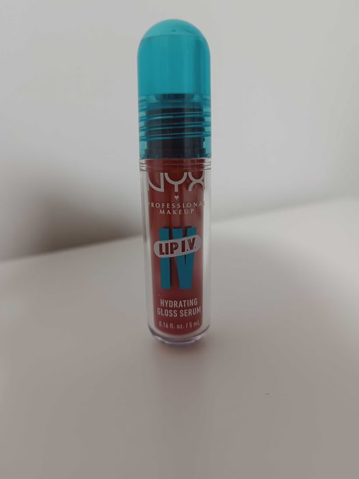 Błyszczyk NYX Lip I.V. Hydrating Gloss Stain