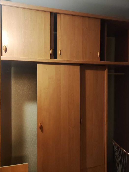 Шафа для одягу велика з ДСП