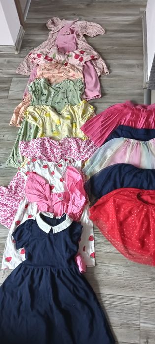 Paka ubrań dla dziewczynki 134,140,146 ponad 107 ubrań ODBIÓR OSOBISTY