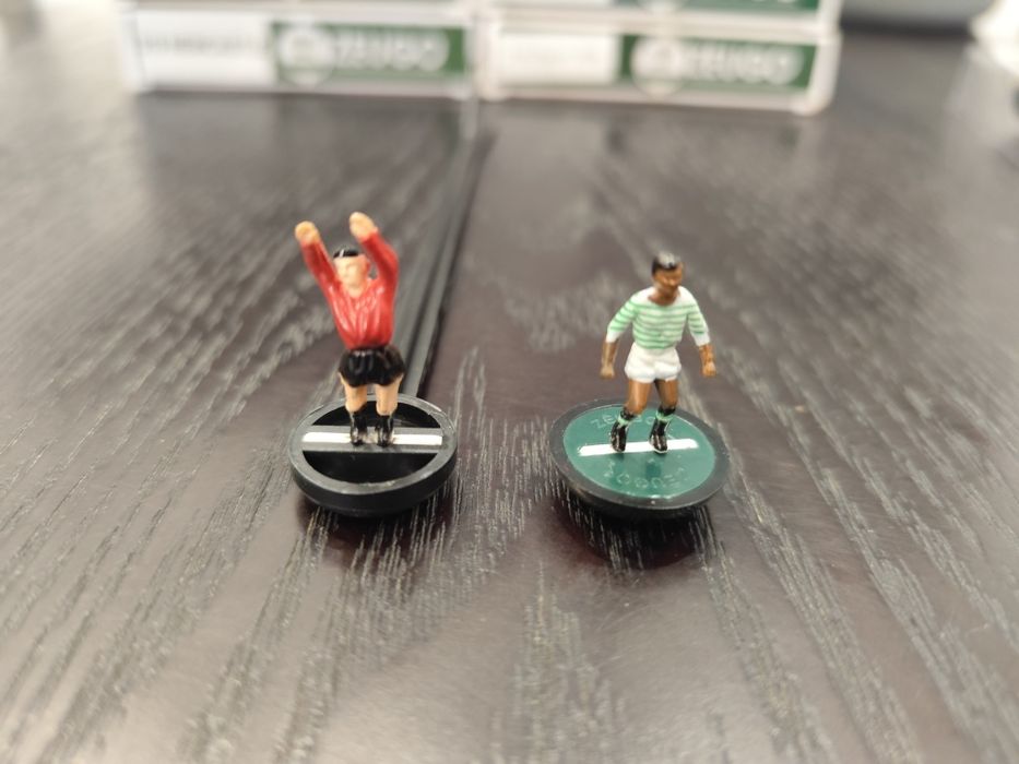 SUBBUTEO - ZEUGO Bonecos de futebol