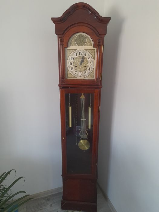 Stary zegar Tempus Fugit