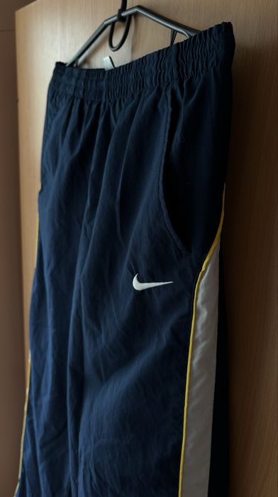 Штани Nike нейлон