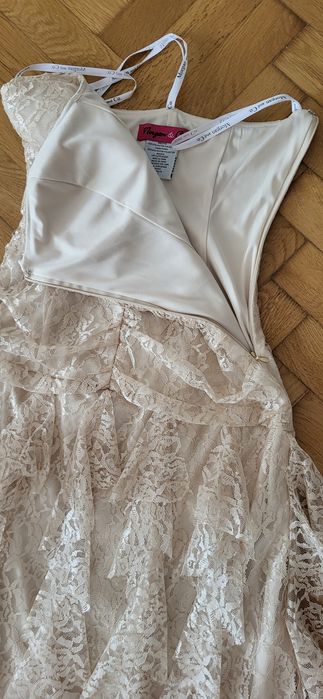 Sukienka Morgan&Co kremowa ecru bez ramion koronka frędzle ślub wesele