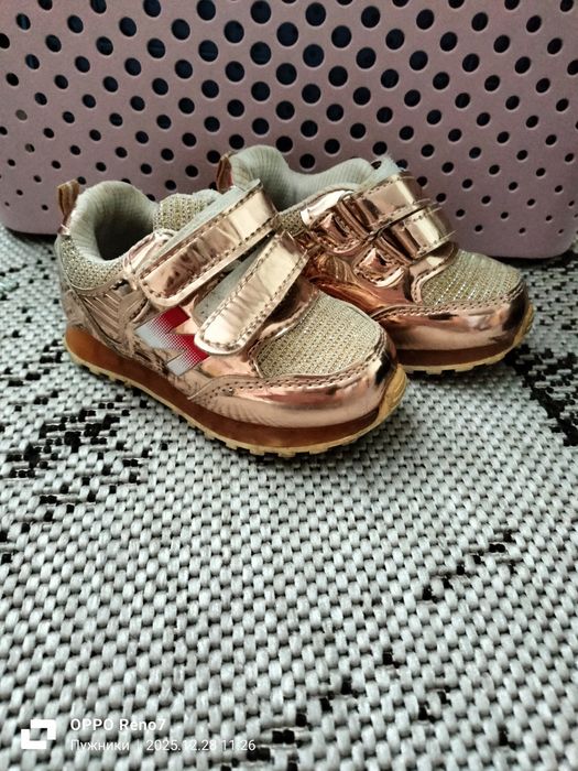 Кросівки дитячі,туфлі